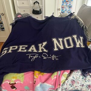 EUC Taylor Swift Speak Now TV Tapestry Blanket